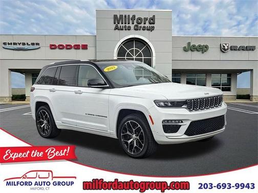 2022 Jeep Grand Cherokee Summit