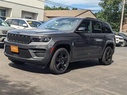 2024 Jeep Grand Cherokee Laredo