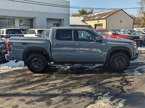 2025 Nissan Frontier PRO-4X