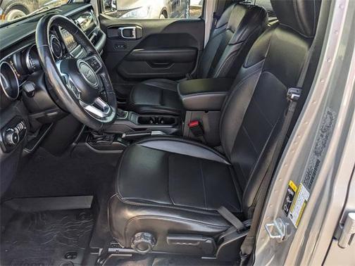 2021 Jeep Wrangler Unlimited Sahara Altitude