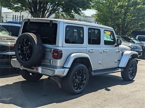 2021 Jeep Wrangler Unlimited Sahara Altitude