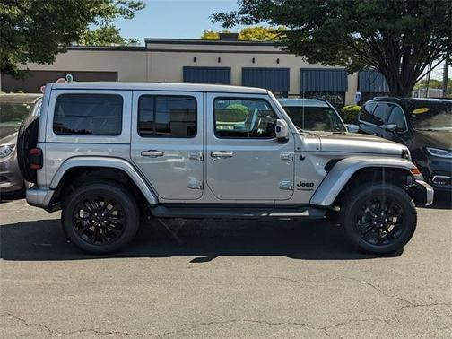 2021 Jeep Wrangler Unlimited Sahara Altitude