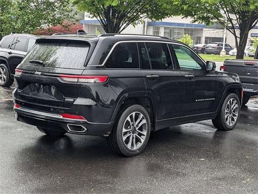 2022 Jeep Grand Cherokee Overland