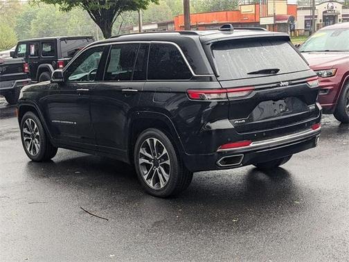 2022 Jeep Grand Cherokee Overland