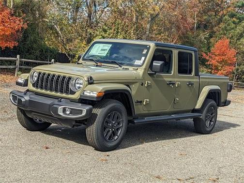 2025 Jeep Gladiator Sport