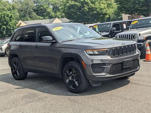 2023 Jeep Grand Cherokee Altitude