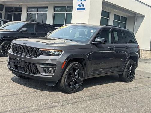 2023 Jeep Grand Cherokee Altitude