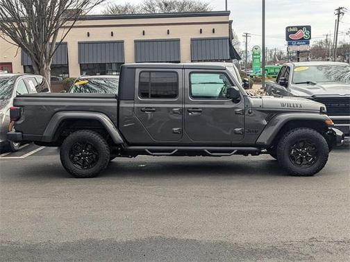 2021 Jeep Gladiator Sport