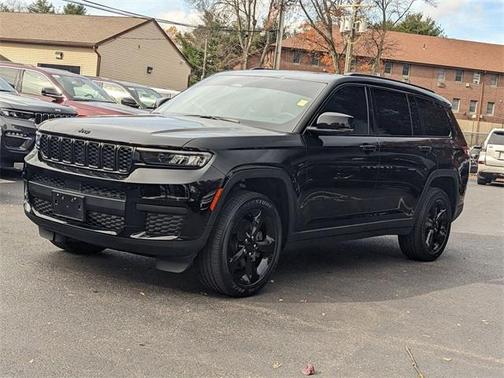 2023 Jeep Grand Cherokee L Laredo