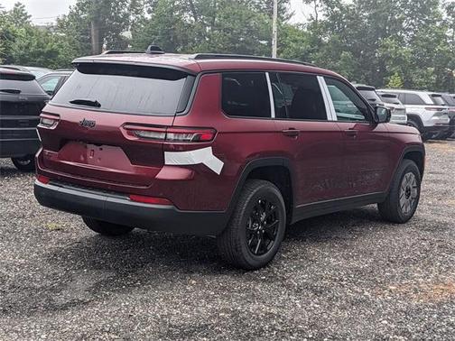 2025 Jeep Grand Cherokee L Laredo