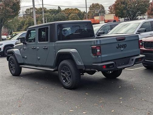 2025 Jeep Gladiator Sport