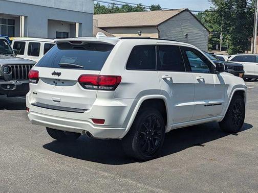 2022 Jeep Grand Cherokee WK Laredo
