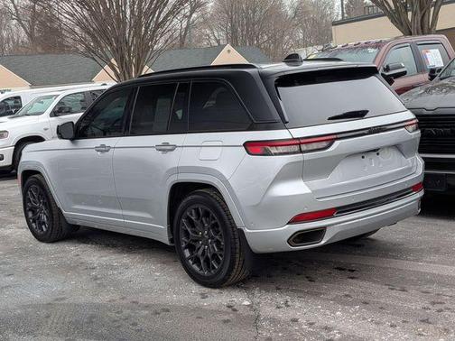 2024 Jeep Grand Cherokee Summit