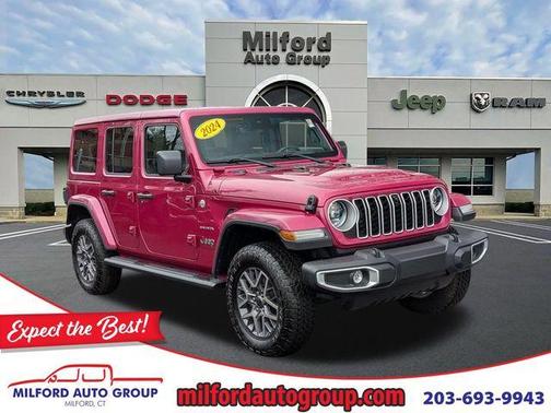 Limited Edition Tuscadero Pearlcoat 2024 Jeep Wrangler Sahara