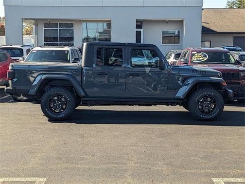 2025 Jeep Gladiator Sport