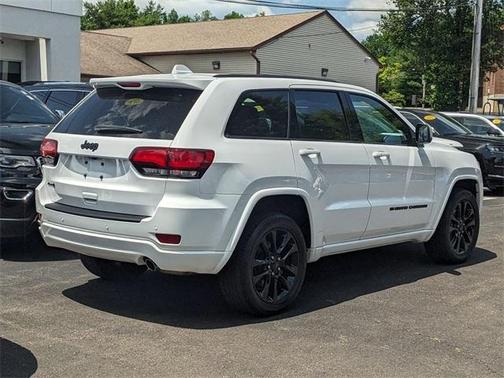 2022 Jeep Grand Cherokee WK Laredo