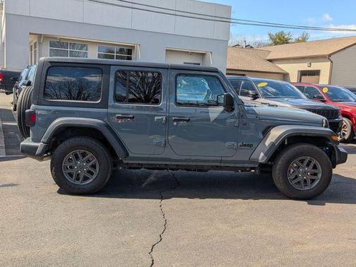 2024 Jeep Wrangler Sport