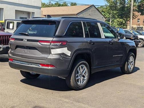 2025 Jeep Grand Cherokee Laredo X