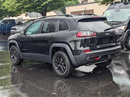 2022 Jeep Cherokee Trailhawk