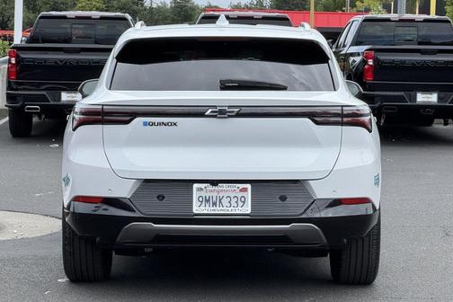 Summit White 2024 Chevrolet Equinox EV 2LT