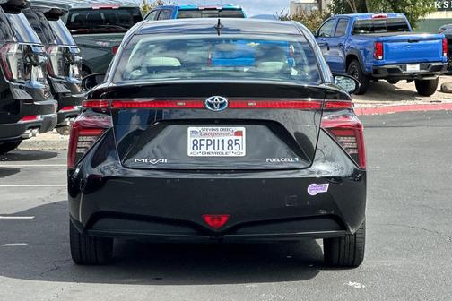 2018 Toyota Mirai Base