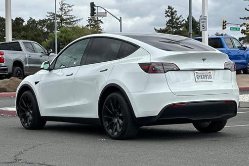 2021 Tesla Model Y Long Range Dual Motor All-Wheel Drive