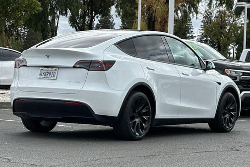 2021 Tesla Model Y Long Range Dual Motor All-Wheel Drive