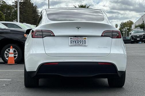 2021 Tesla Model Y Long Range Dual Motor All-Wheel Drive