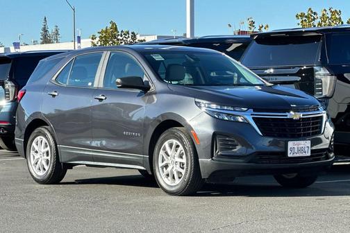 2022 Chevrolet Equinox LS