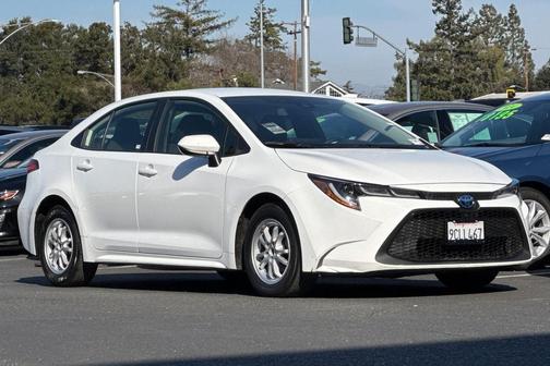 2022 Toyota Corolla Hybrid LE