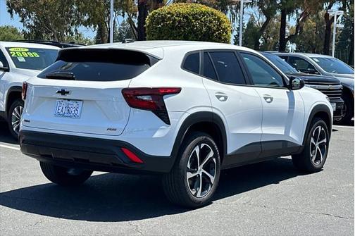 2025 Chevrolet Trax FWD 1RS