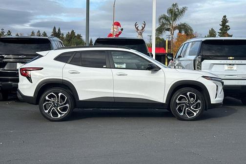 2025 Chevrolet Trax FWD 2RS