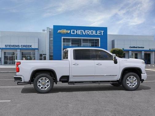 Polar White Tricoat 2026 Chevrolet Silverado 2500 High Country