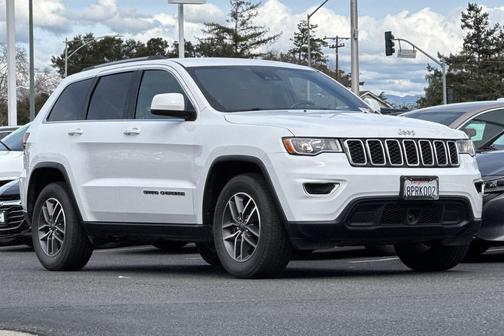 2020 Jeep Grand Cherokee Laredo