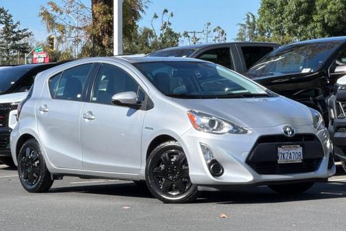 Classic Silver Metallic 2015 Toyota Prius c One