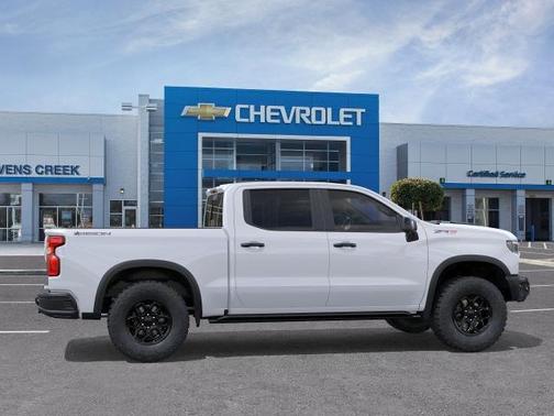 Summit White 2026 Chevrolet Silverado 1500 ZR2