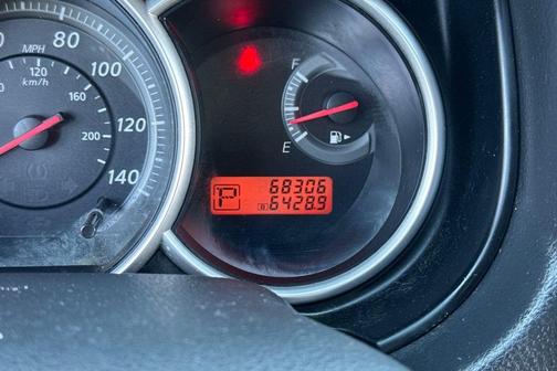 Fresh Powder 2011 Nissan Versa 1.8 S