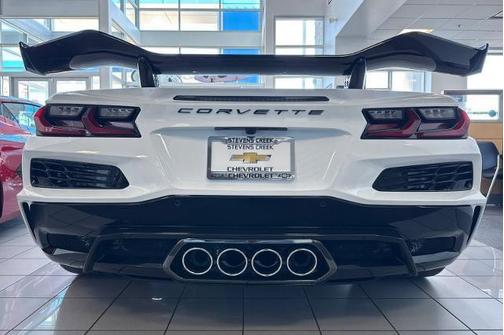 Arctic White 2026 Chevrolet Corvette Z06