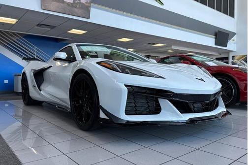 Arctic White 2026 Chevrolet Corvette Z06