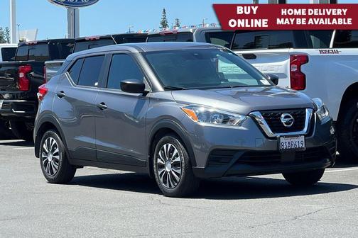 Gun Metallic 2020 Nissan Kicks S