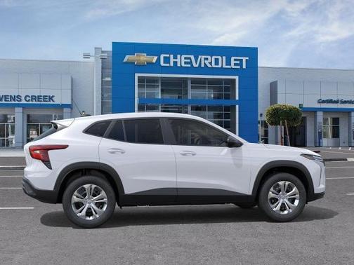 Summit White 2026 Chevrolet Trax LS