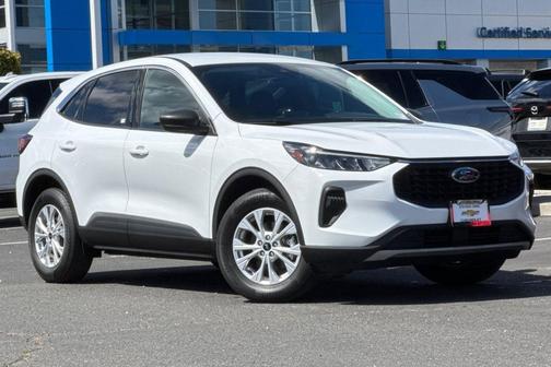 Oxford White 2023 Ford Escape Active