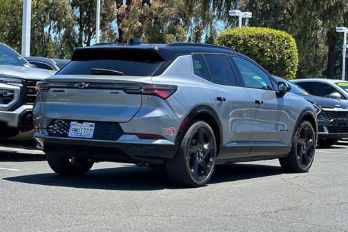 Sterling Gray Metallic 2024 Chevrolet Equinox EV RS