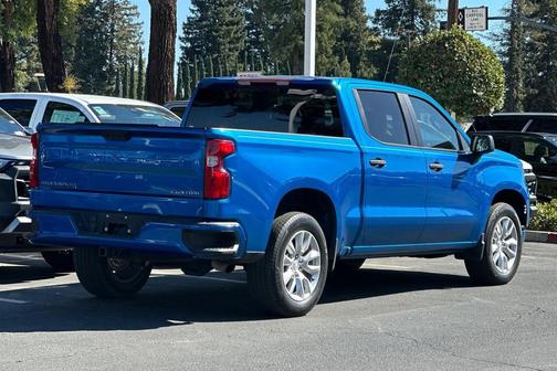 2022 Chevrolet Silverado 1500 Custom