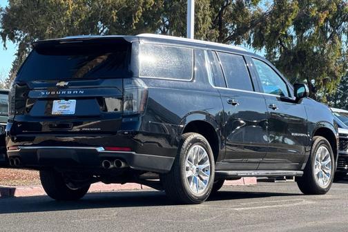 2025 Chevrolet Suburban Premier