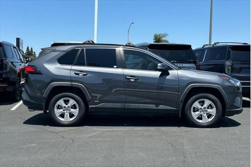 2020 Toyota RAV4 Hybrid LE