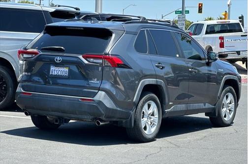 2020 Toyota RAV4 Hybrid LE