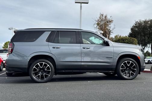 2022 Chevrolet Tahoe 4WD RST