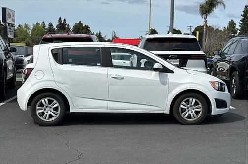 2016 Chevrolet Sonic LT