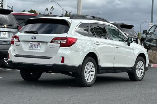 2015 Subaru Outback 2.5i Premium
